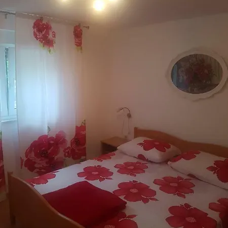 Anita, Stupin Celine