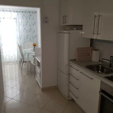 Anita, Stupin Celine *