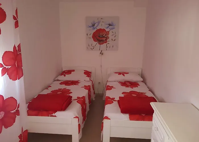 Anita, Stupin Celine Daire Rogoznica (Sibenik-Knin)