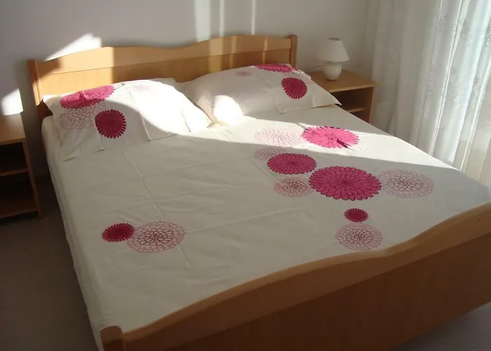 Anita, Stupin Celine Apartman